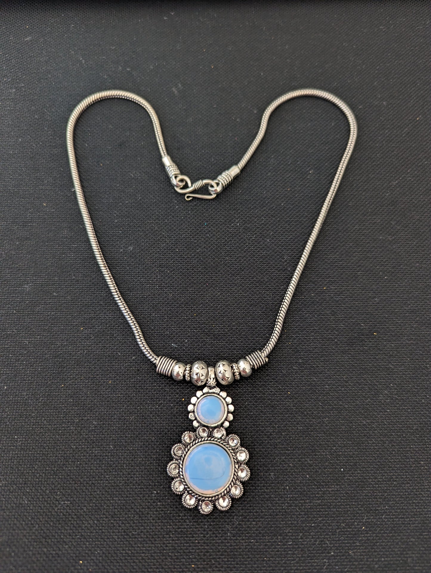 Double circle linked Oxidized silver Pendant Necklace - Simpliful