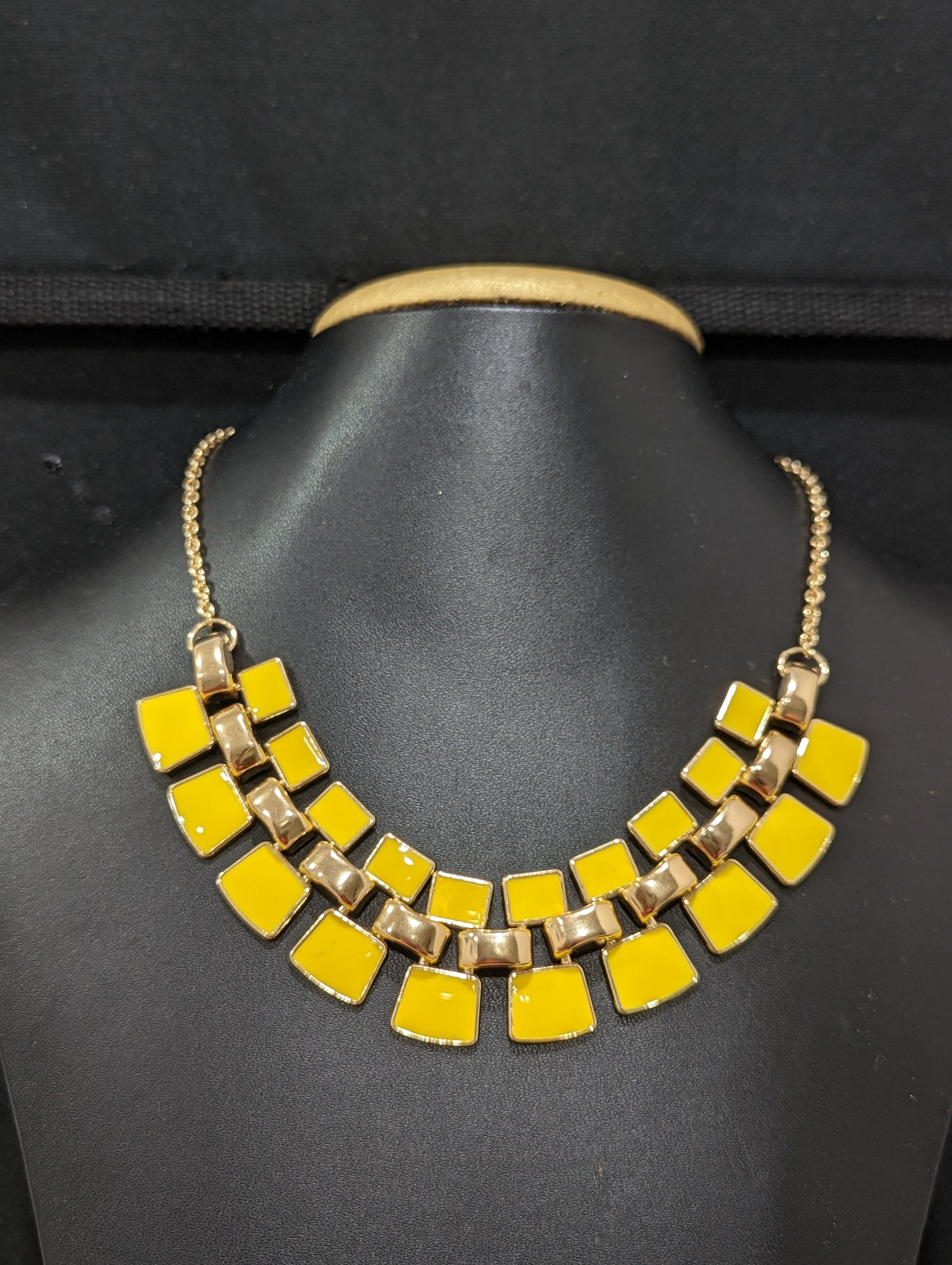 Yellow Enamel Fashion Necklace - Simpliful