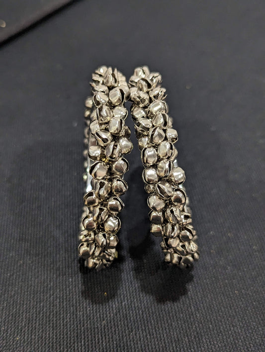 Bold silver ghunghru bead surrounded bangles - Simpliful