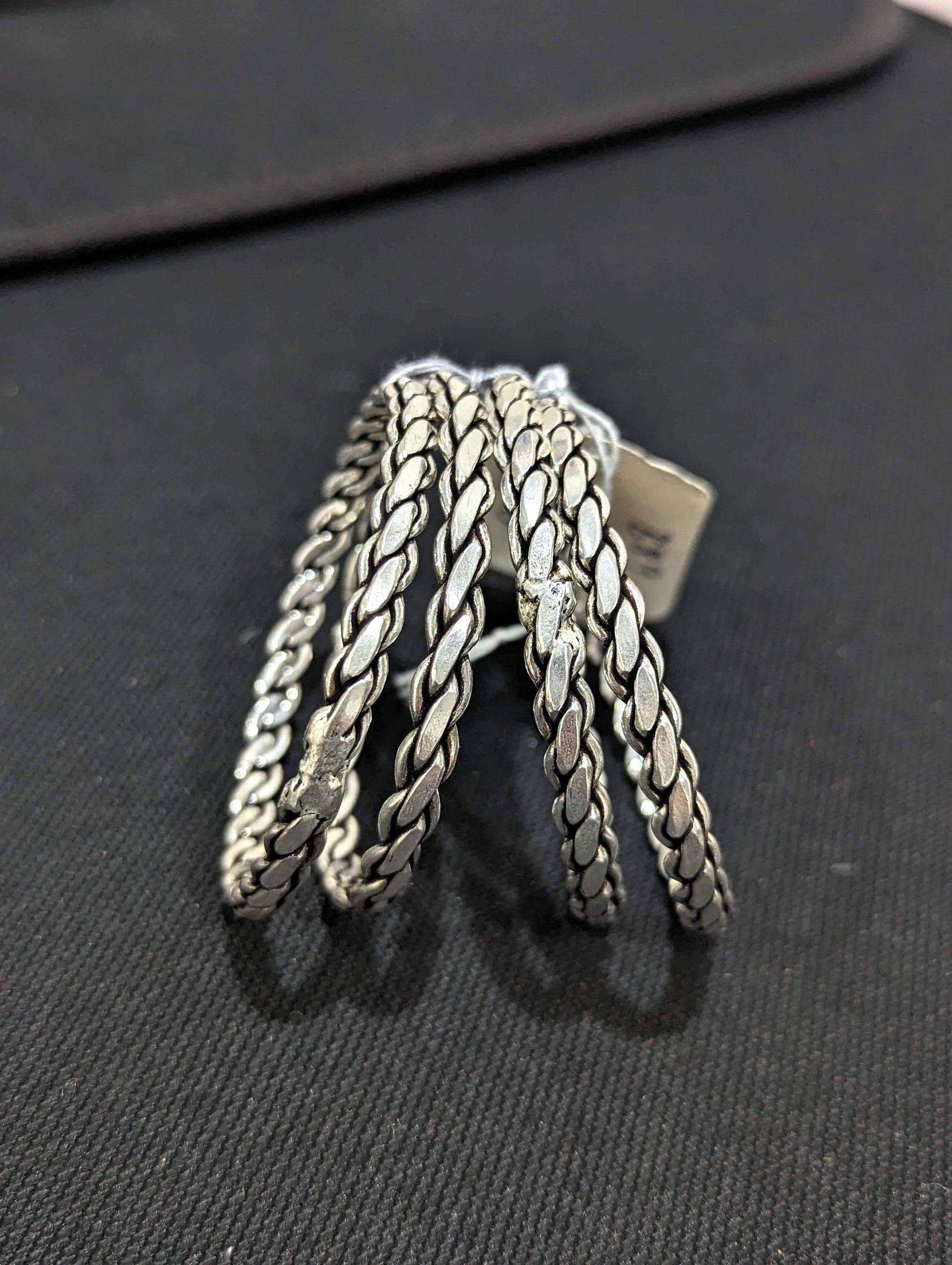 Spiral design oxidized silver bangles - Set of 4 - Simpliful