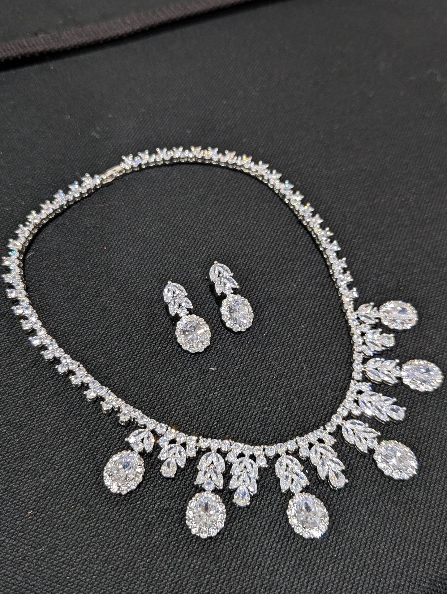 Diamond look Grand Shiny CZ Necklace and Earrings set