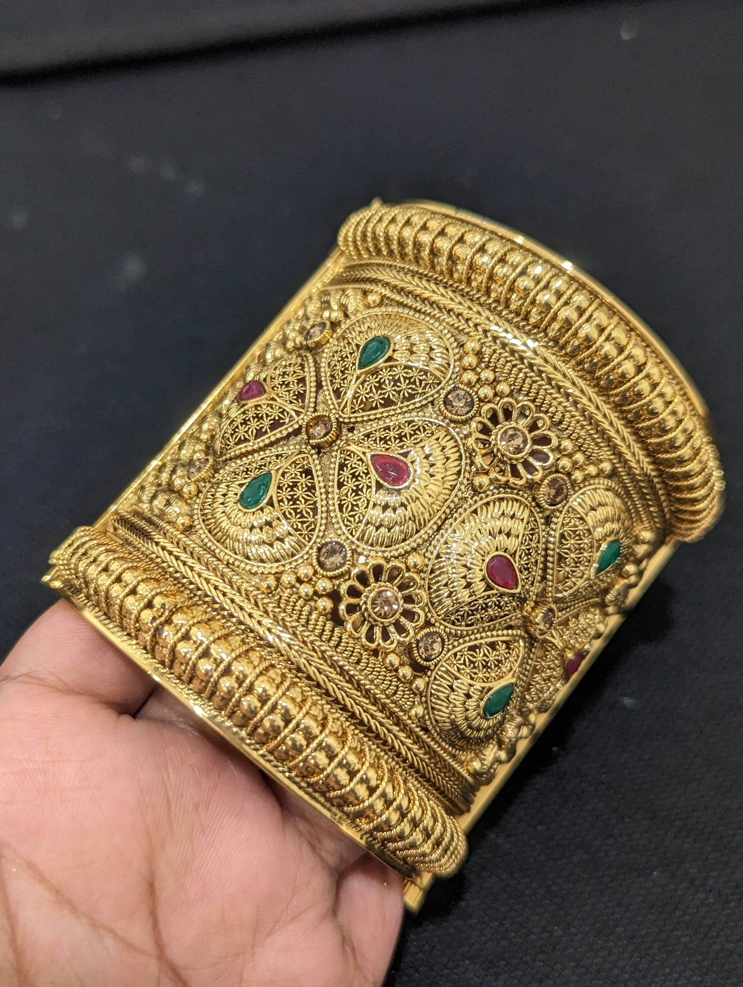 Bold flower design Traditional Broad Openable Bangles