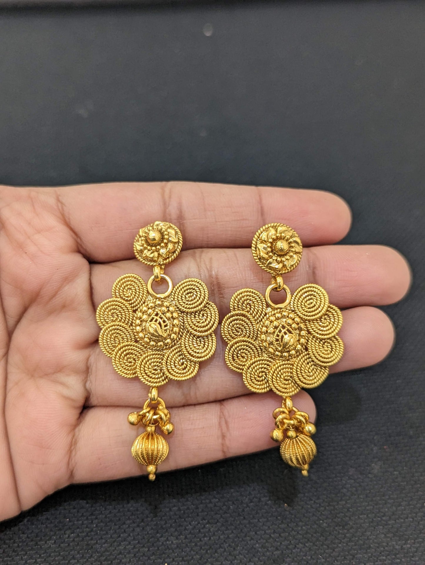 Real gold look alike Choker Necklace and Earrings set - Design 3