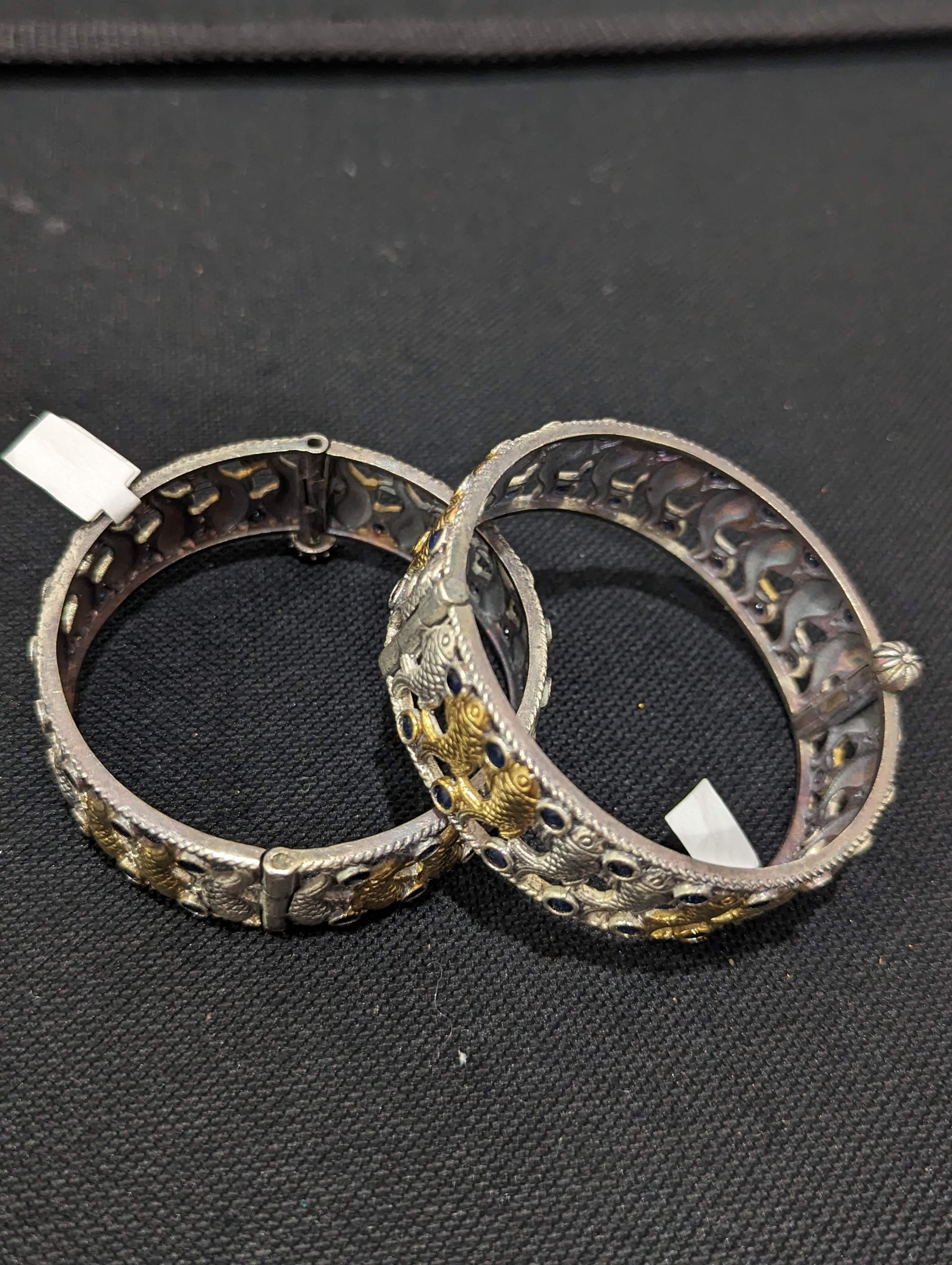 Real silver look Fish design bangles - Simpliful
