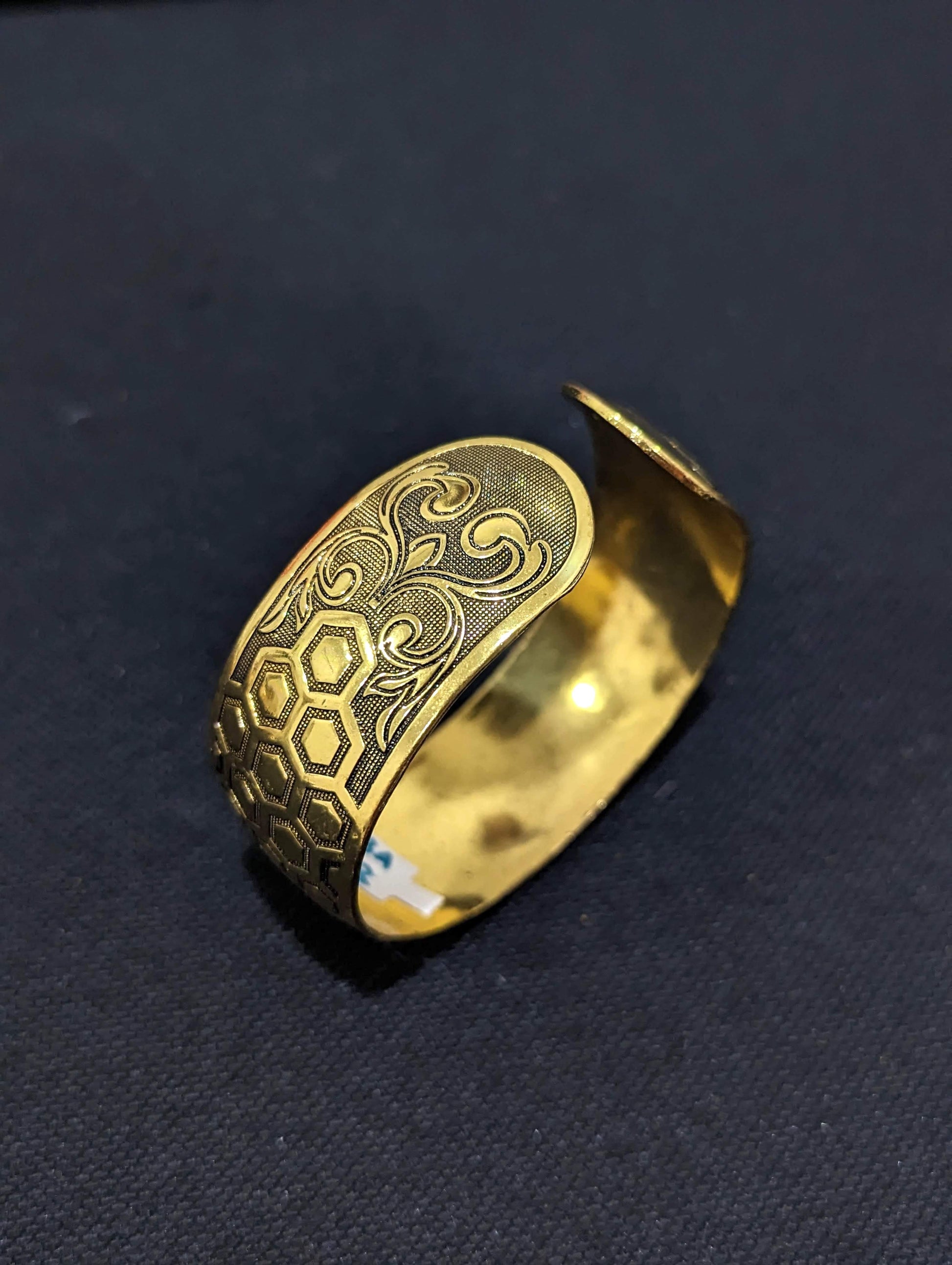 Antique gold oxidized broad kada - Design 1 - Simpliful