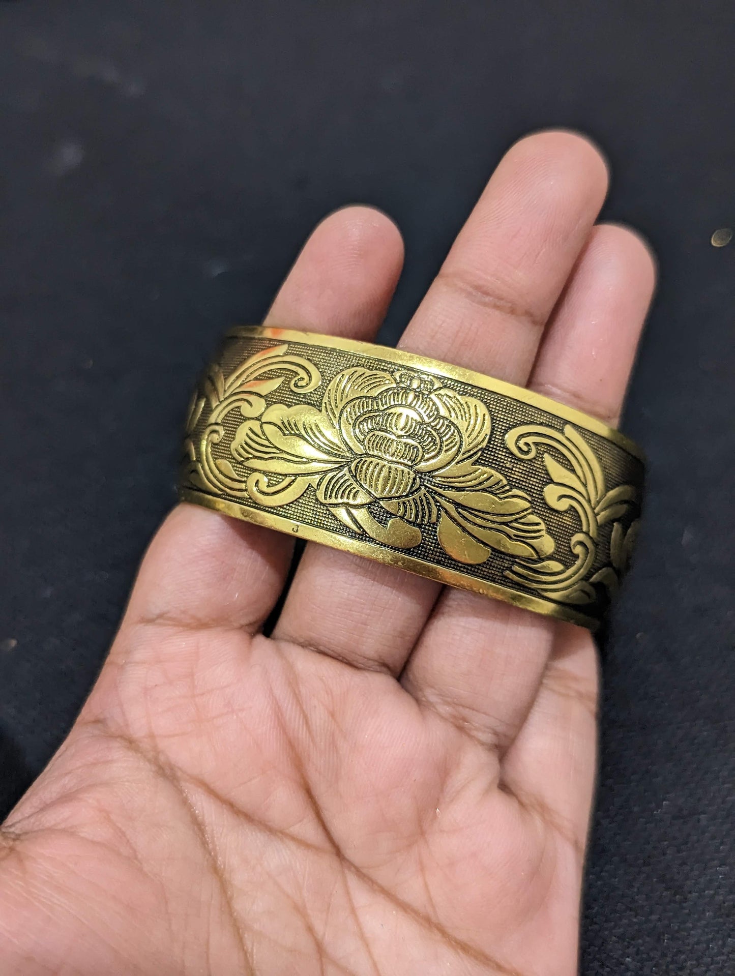 Antique gold oxidized broad kada - Design 4