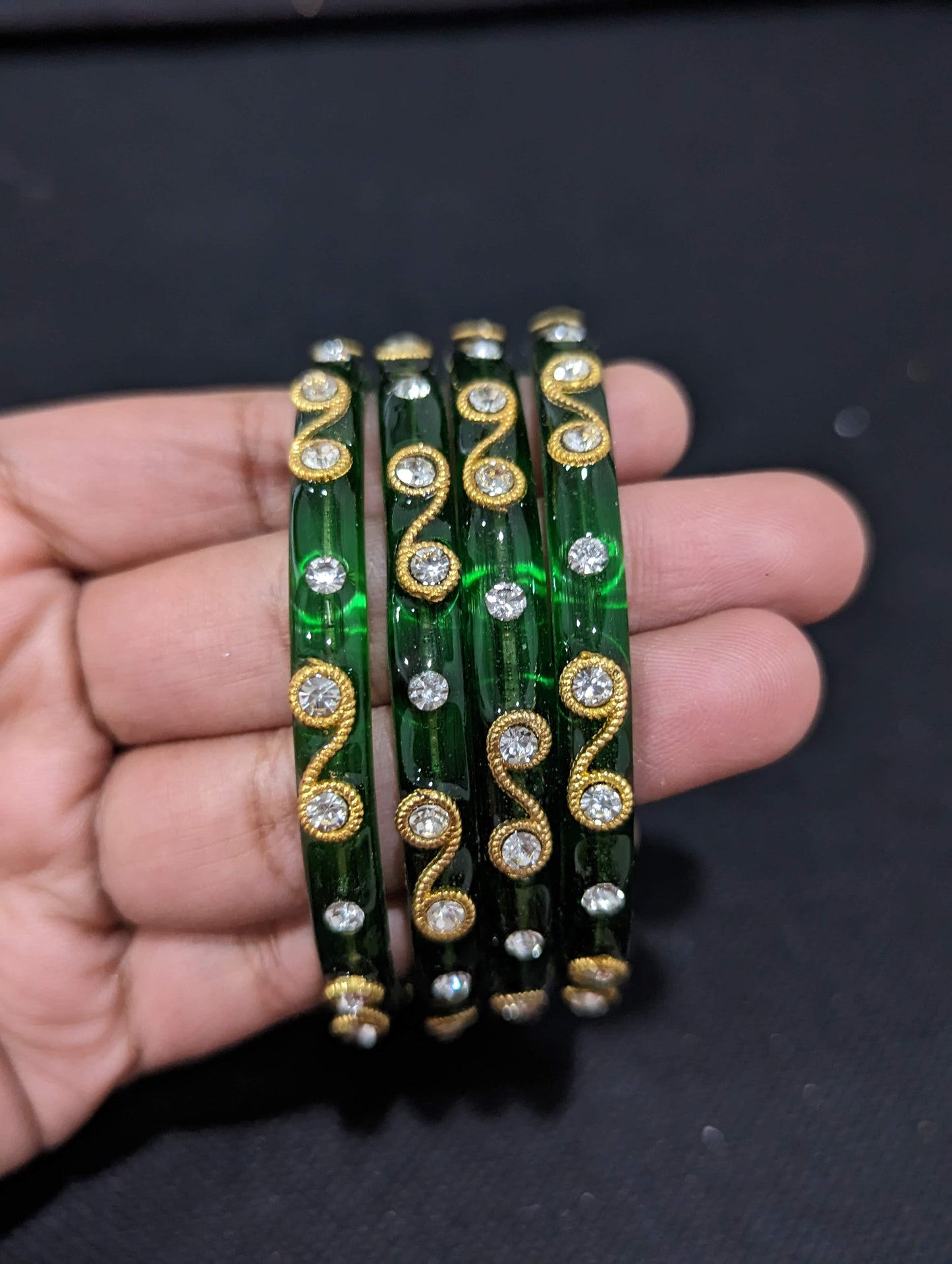 D1 - Designer Glass Bangles - Set of 4 bangles