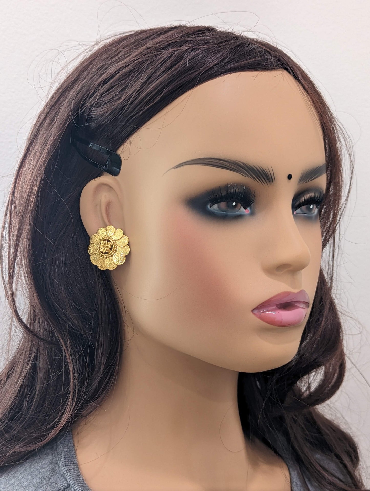 Coin design Medium stud Earrings