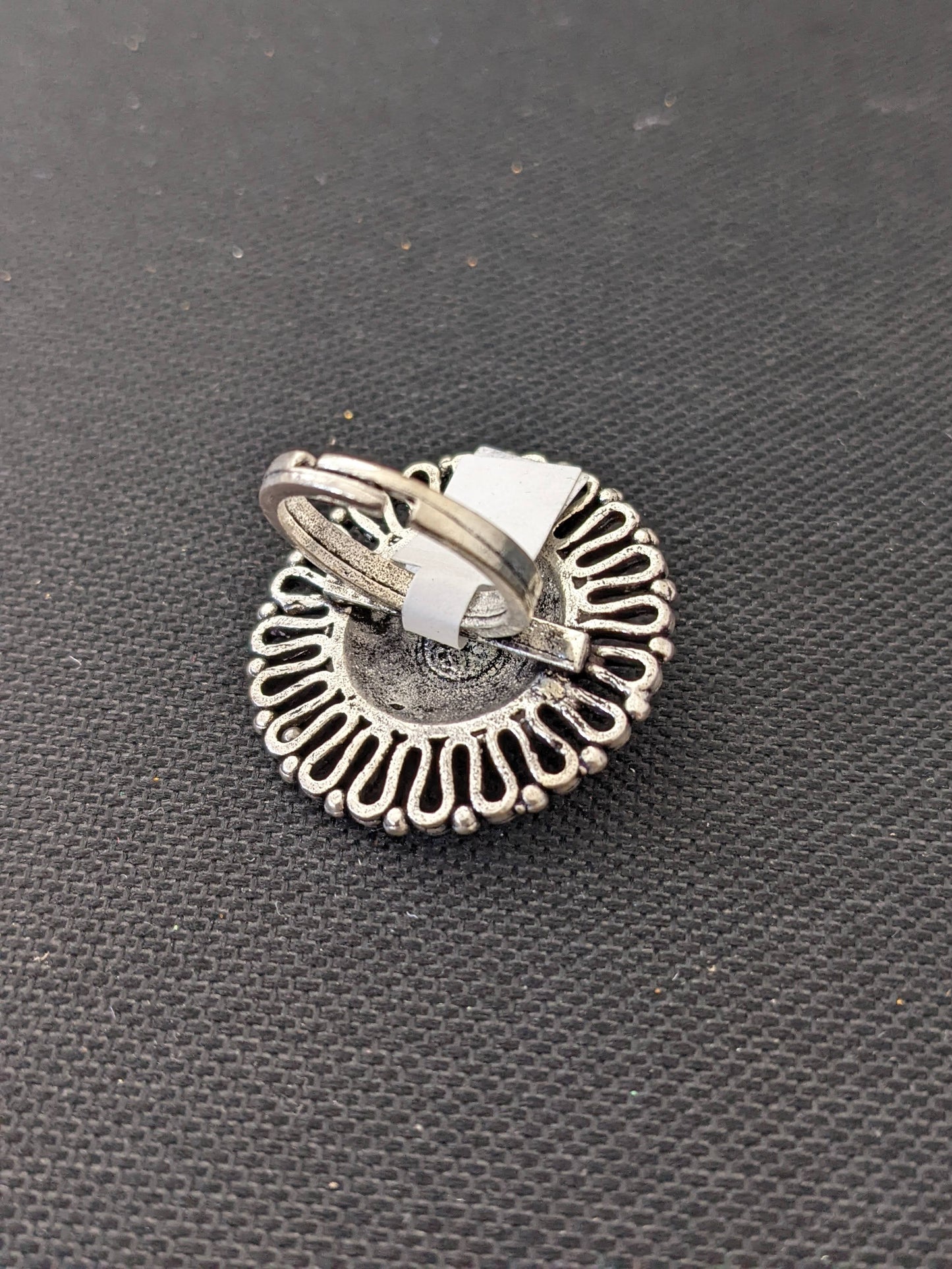 Oxidized curvy edged round Adjustable Finger ring - Simpliful