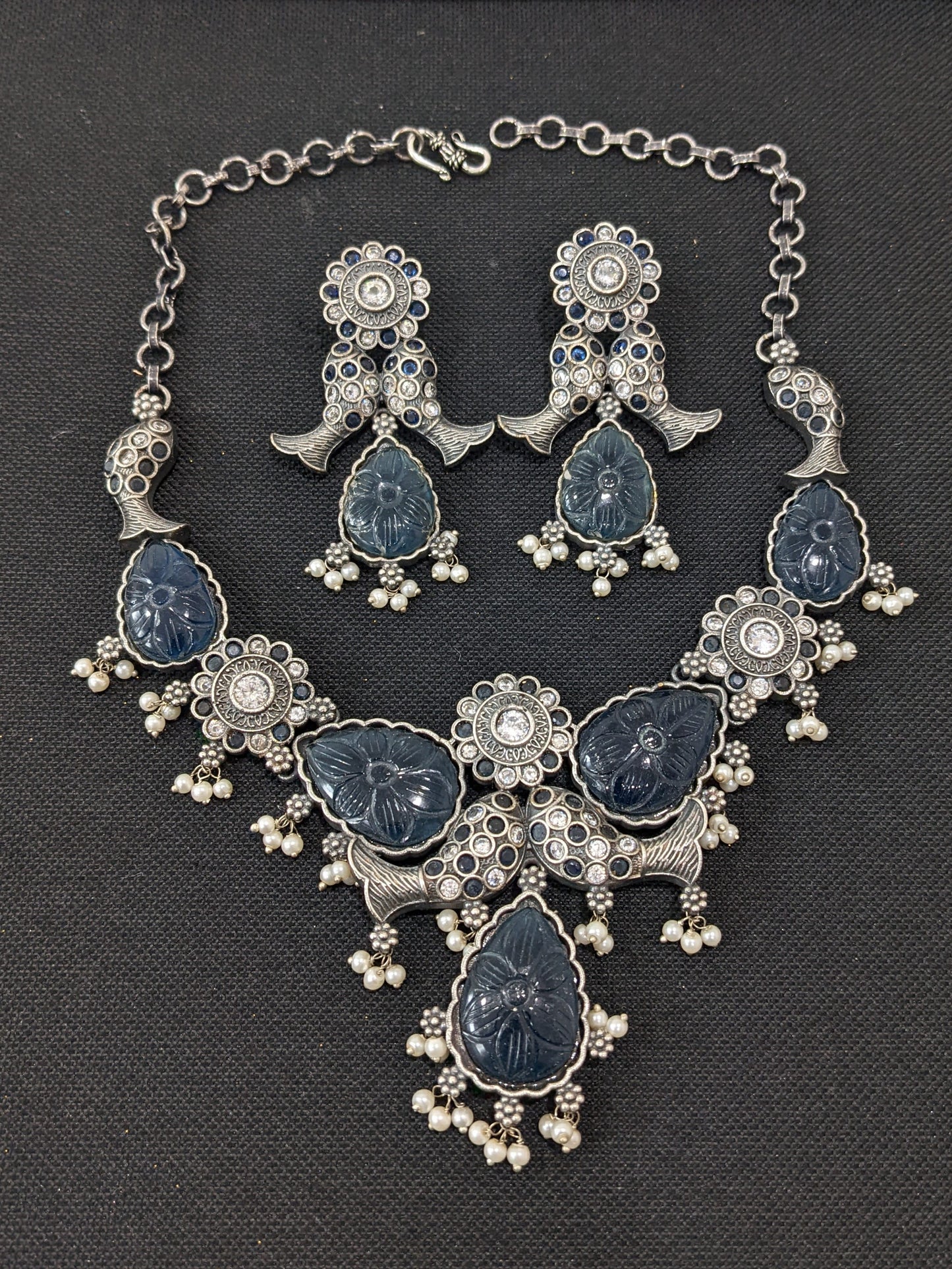 Oxidized Silver Fish design Statement Choker set