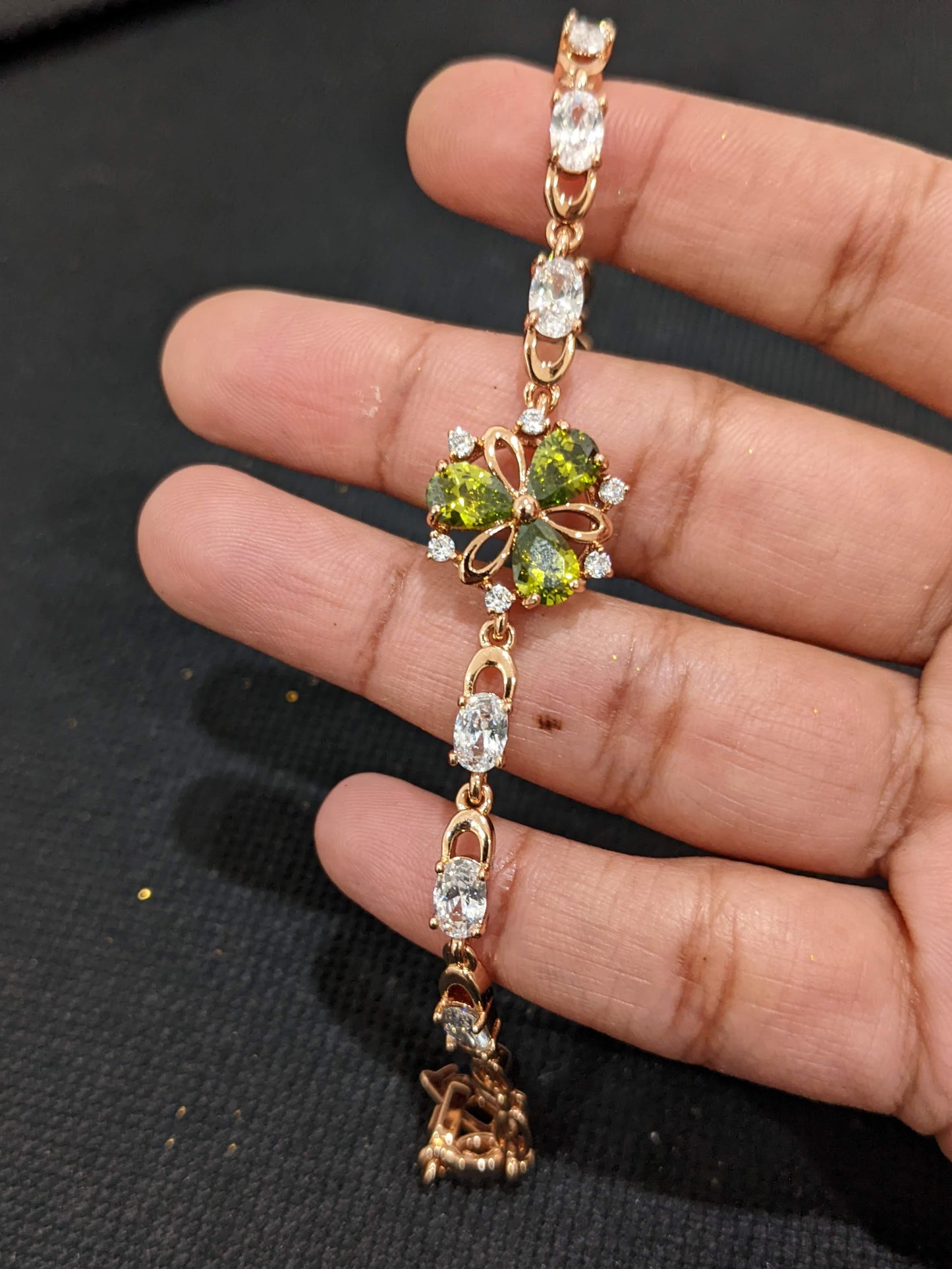 Rose gold plated Clover flower design Bracelet