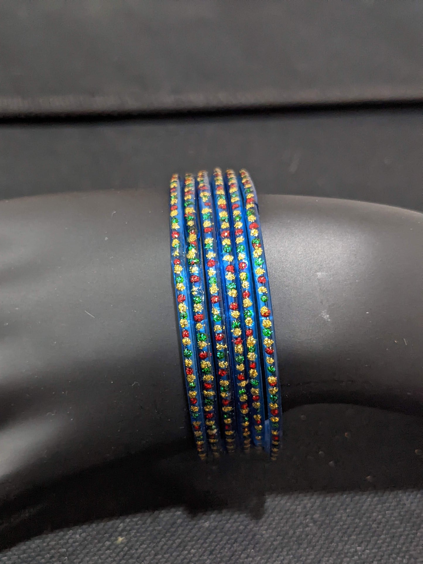 Red Green Gold glitter dot Glass Bangles - Set of 6 bangles / Half dozen bangles