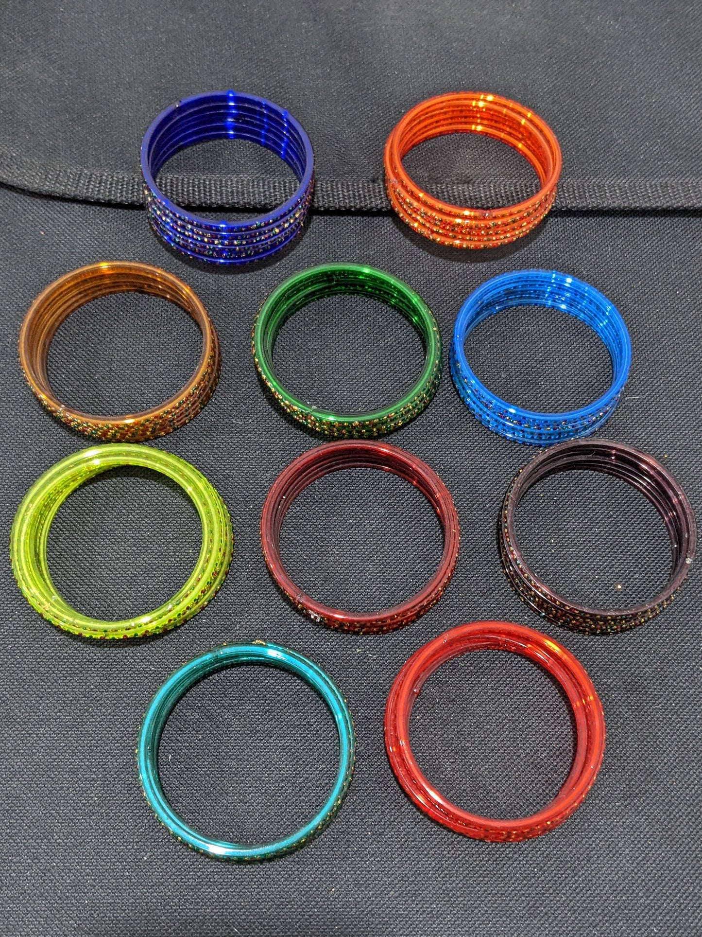Red Green Gold glitter dot Glass Bangles - Set of 6 bangles / Half dozen bangles