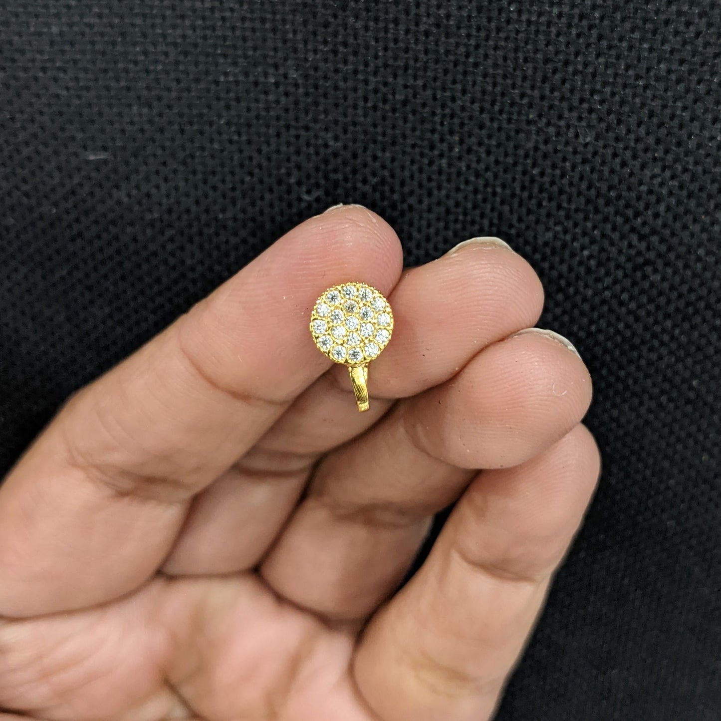 Flat Round design Clip on Nose Pin