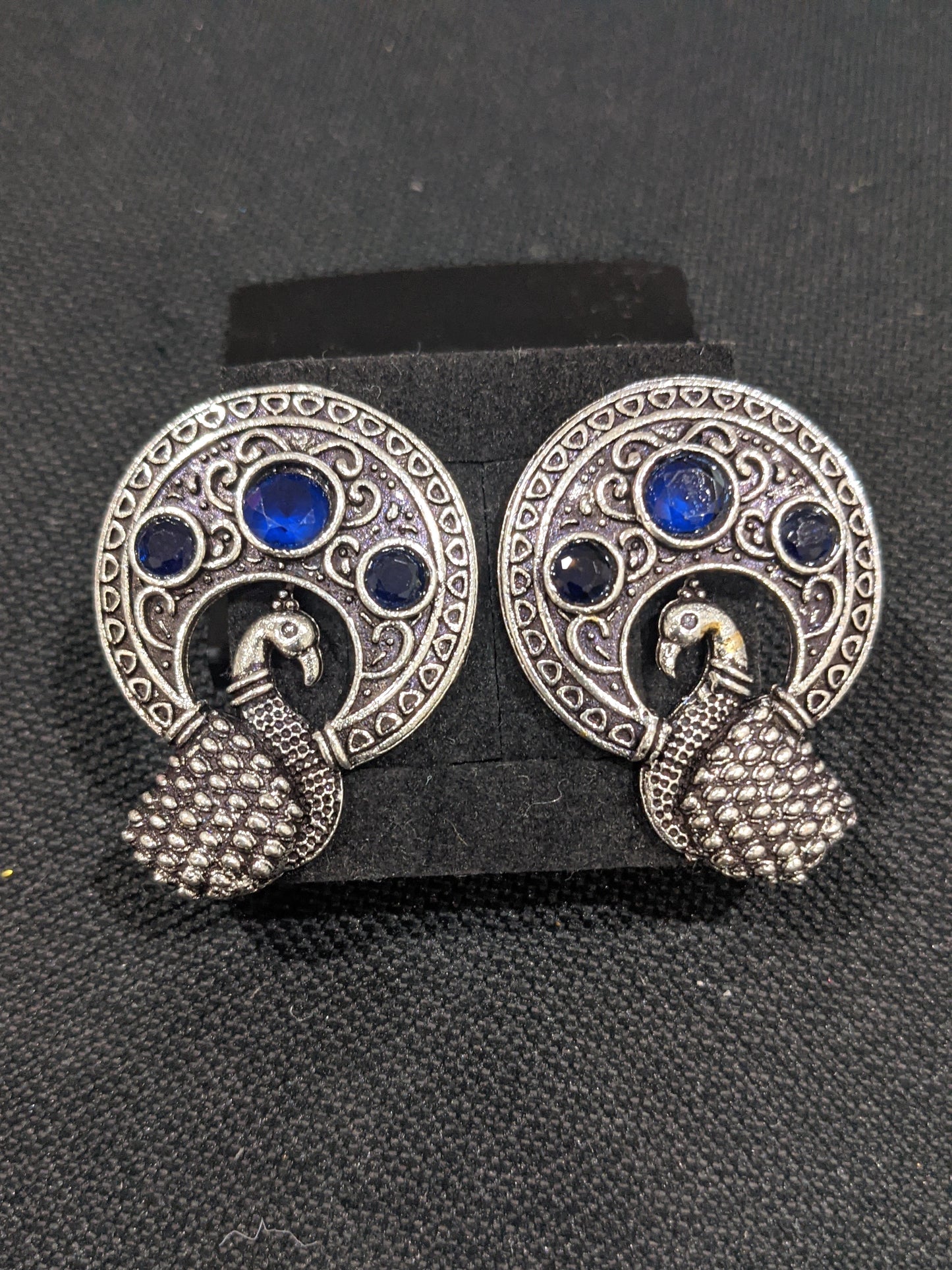Oxidized Peacock large stud earrings - Simpliful