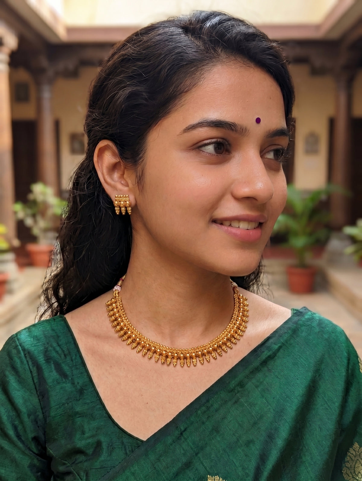 Gold plated spike design Choker Stud set