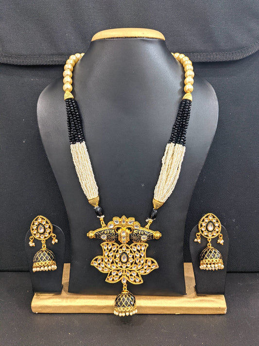Crystal bead Glass Kundan Necklace and Earrings set - Lotus pendant