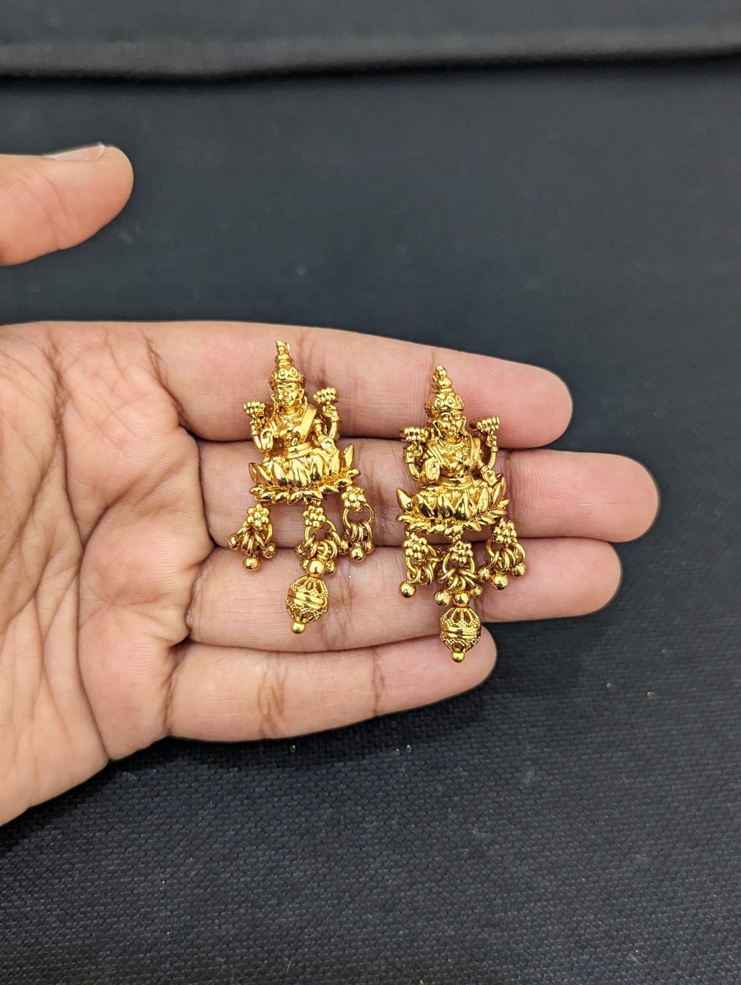 Goddess Lakshmi Pendant Chain and Earrings set - D1