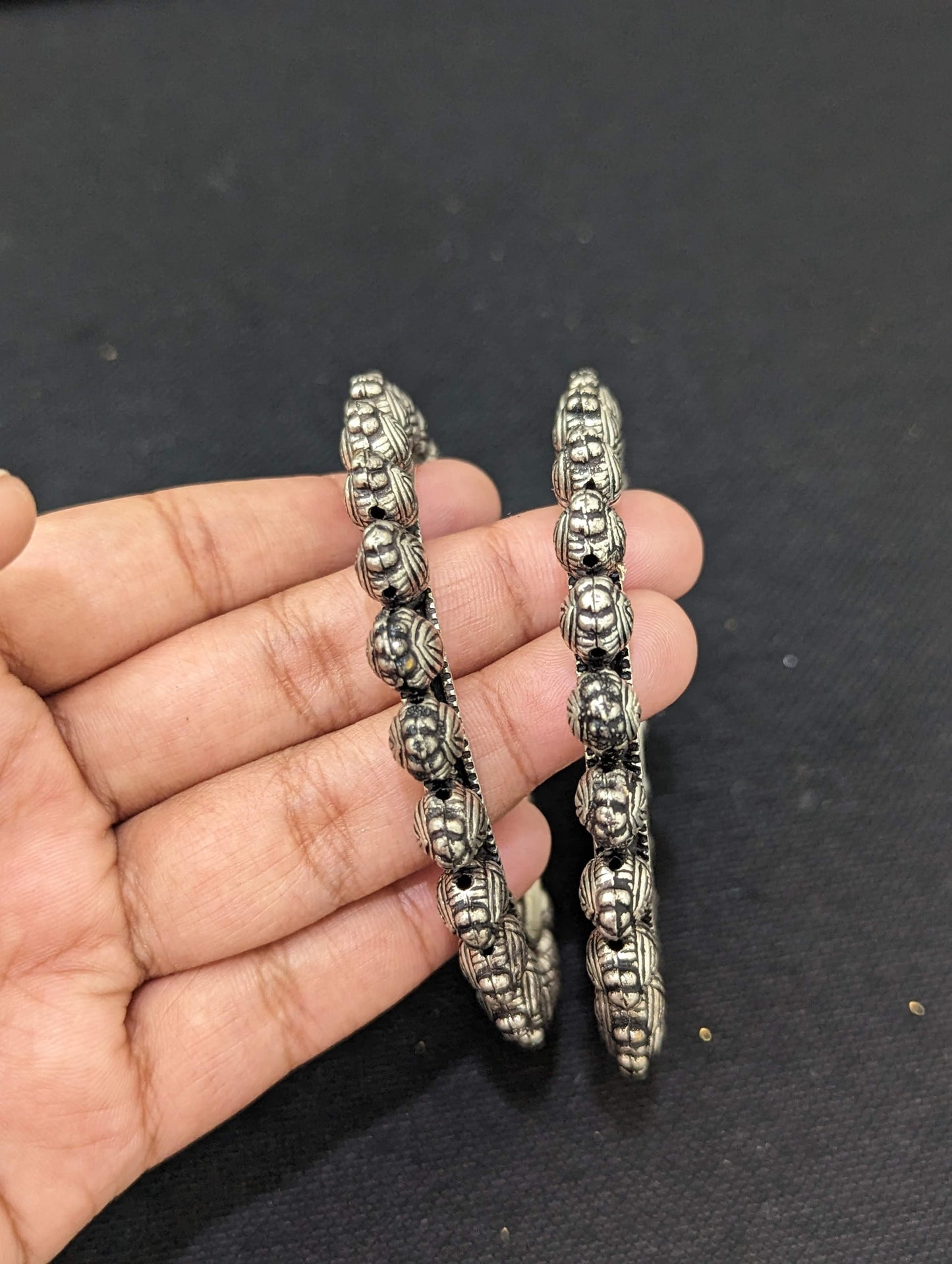 Oxidized silver pair bangles - Triangle design