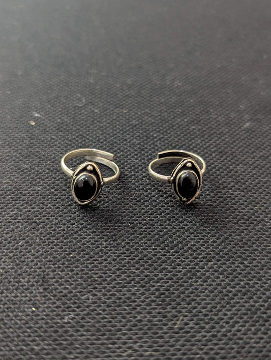 Oxidized silver adjustable Toe Rings - Simpliful