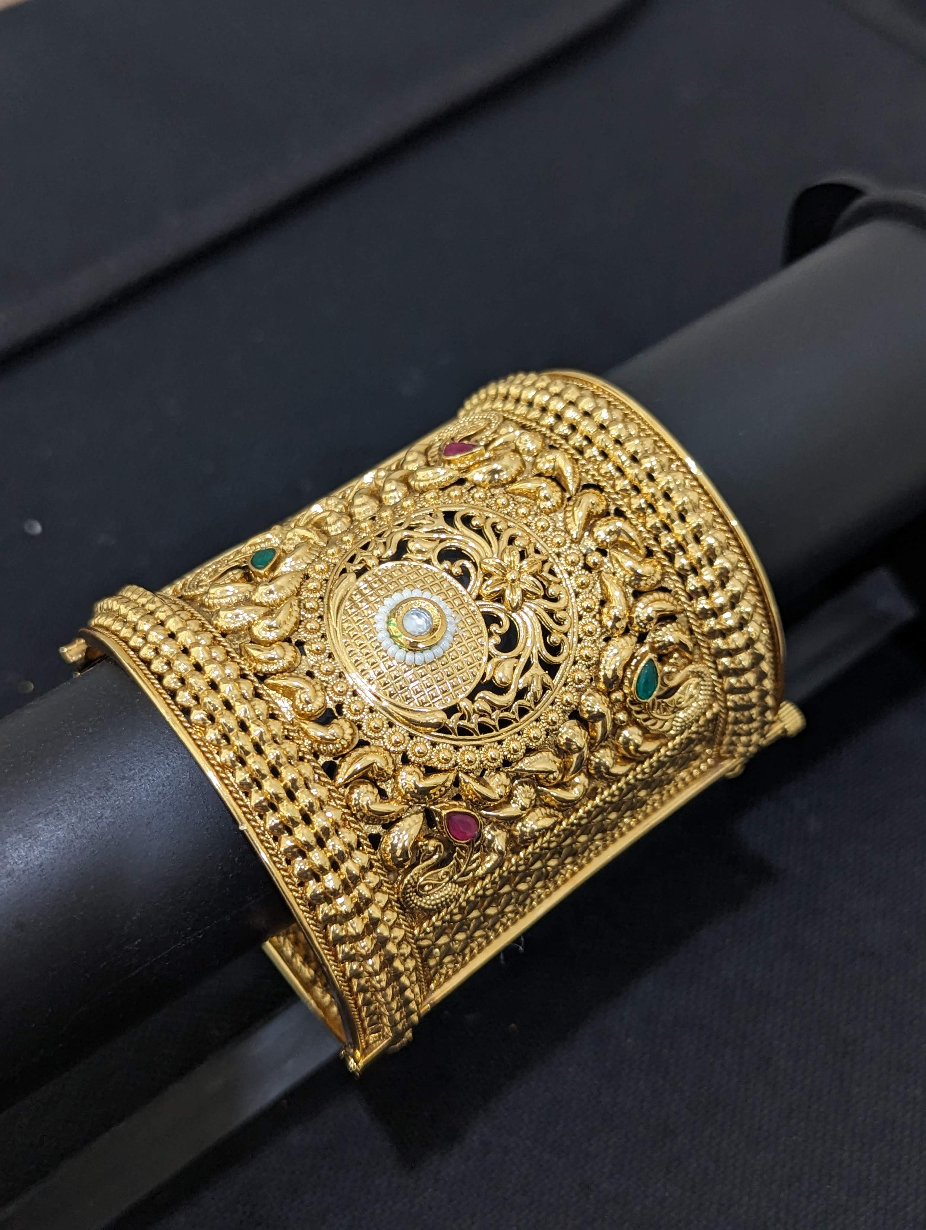Personalized Gold Plated Single Gold Diamond Bangle Bracelet Bracelet For  Women Designer Love Watch With Diamond Threaded Cuff Bracket Link Chain  From Elegantmaria, $17.6 | DHgate.Com