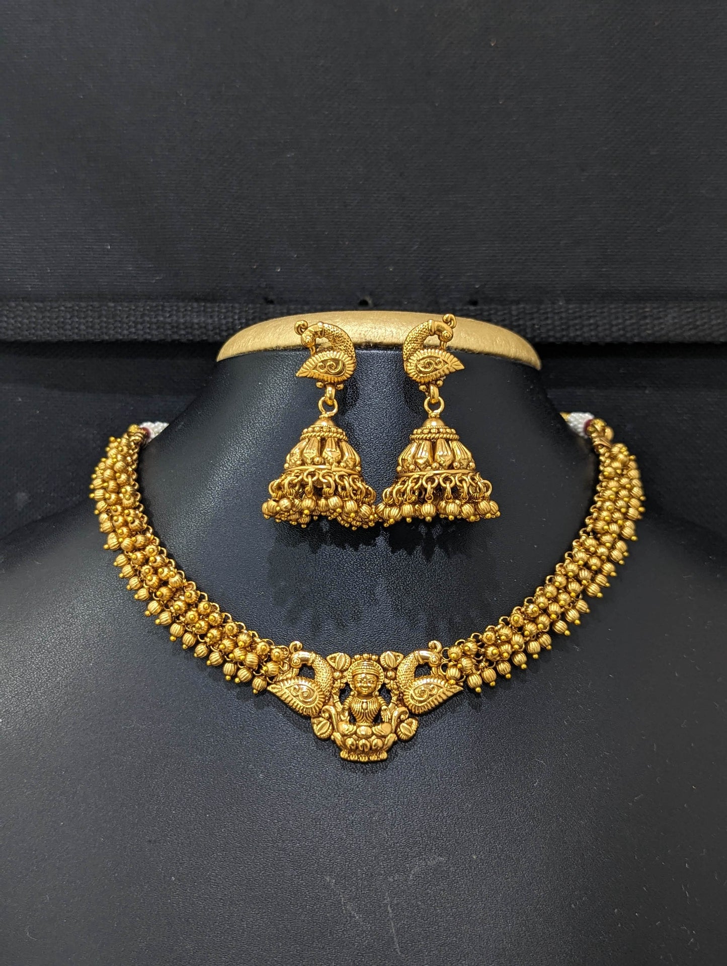 Evergreen Lakshmi ji Choker Necklace and Earrings set