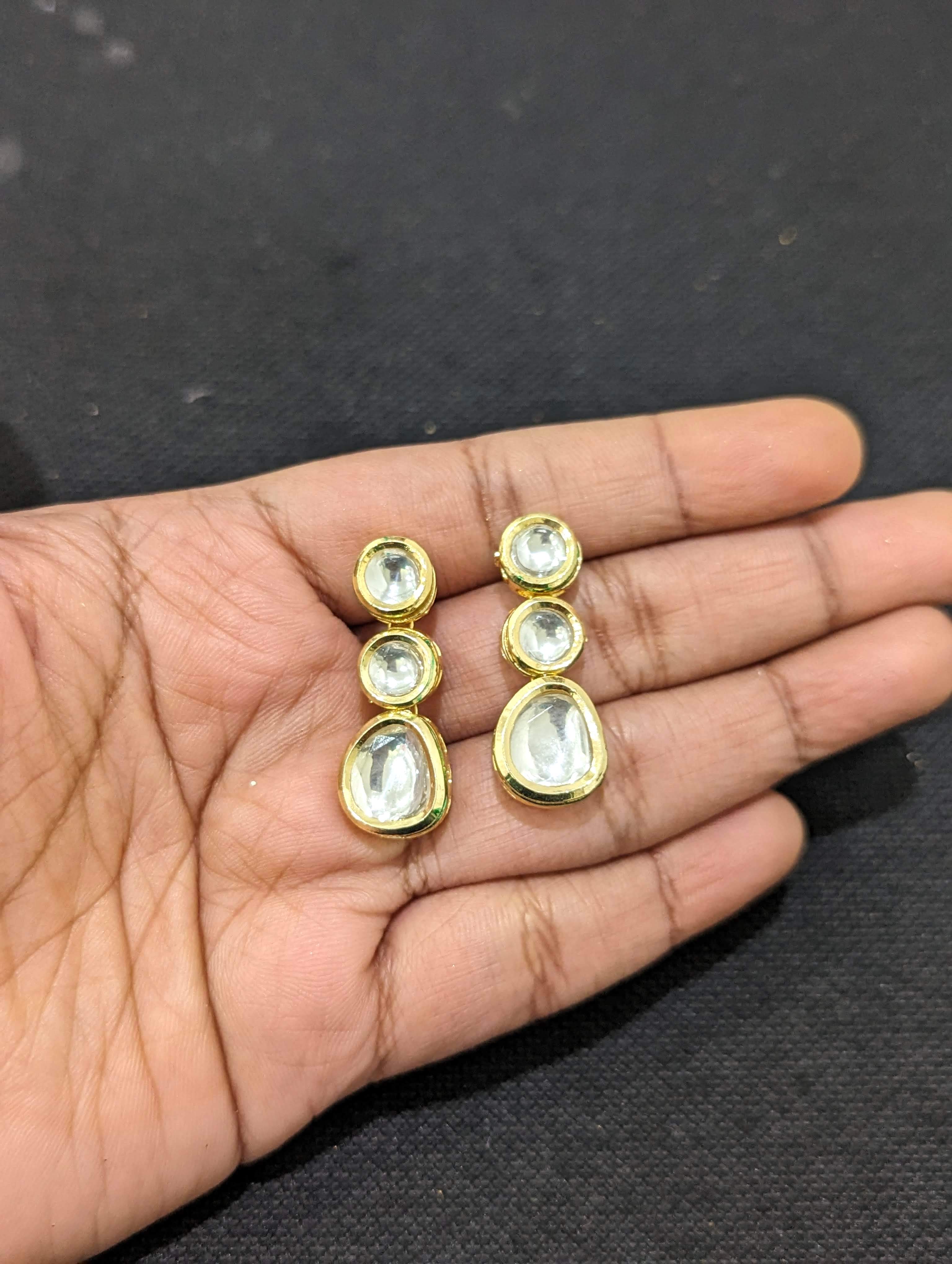 Single kundan deals earrings