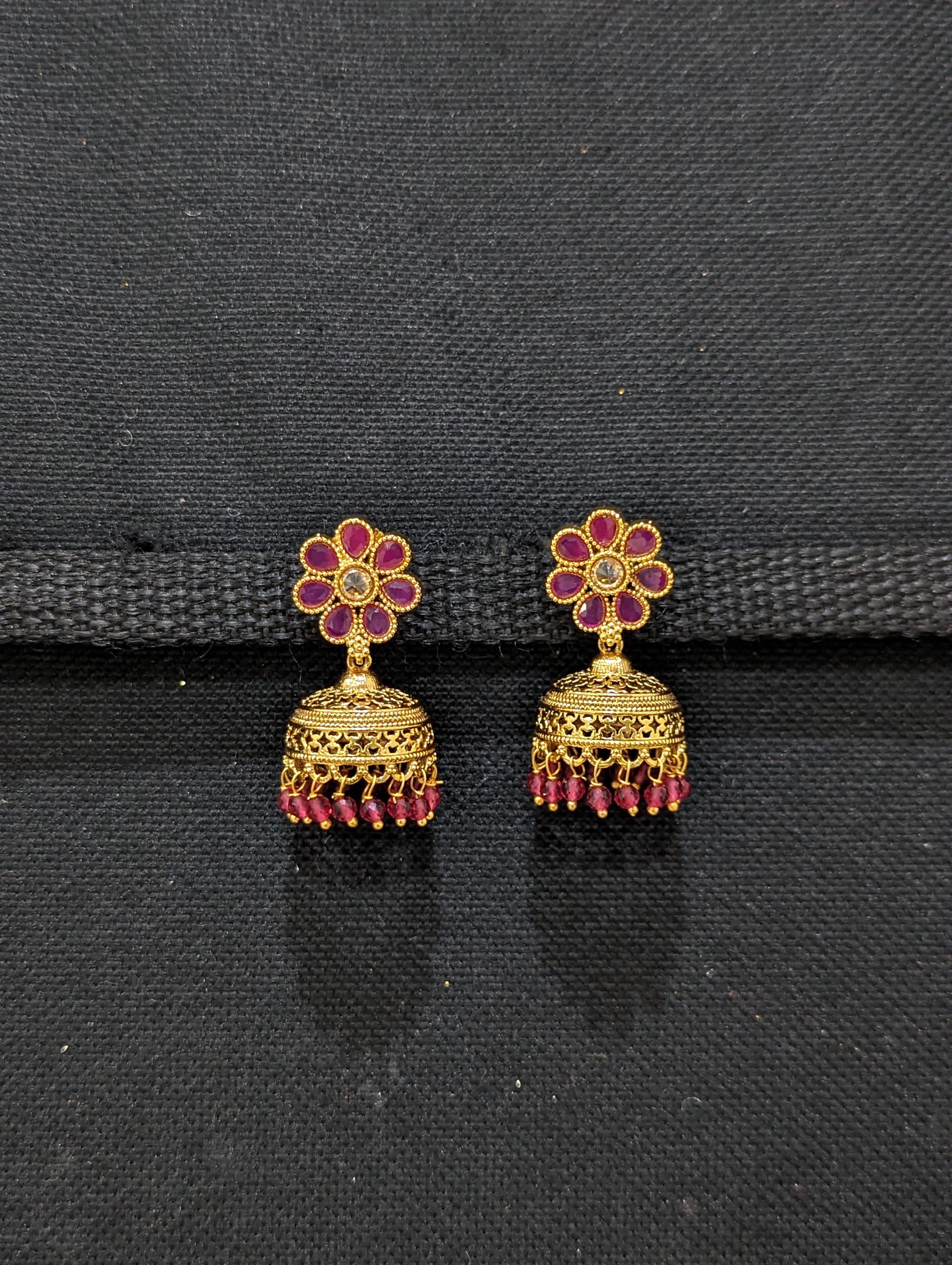 15 Latest Gold Earrings Designs in 2 Grams in 2023 India