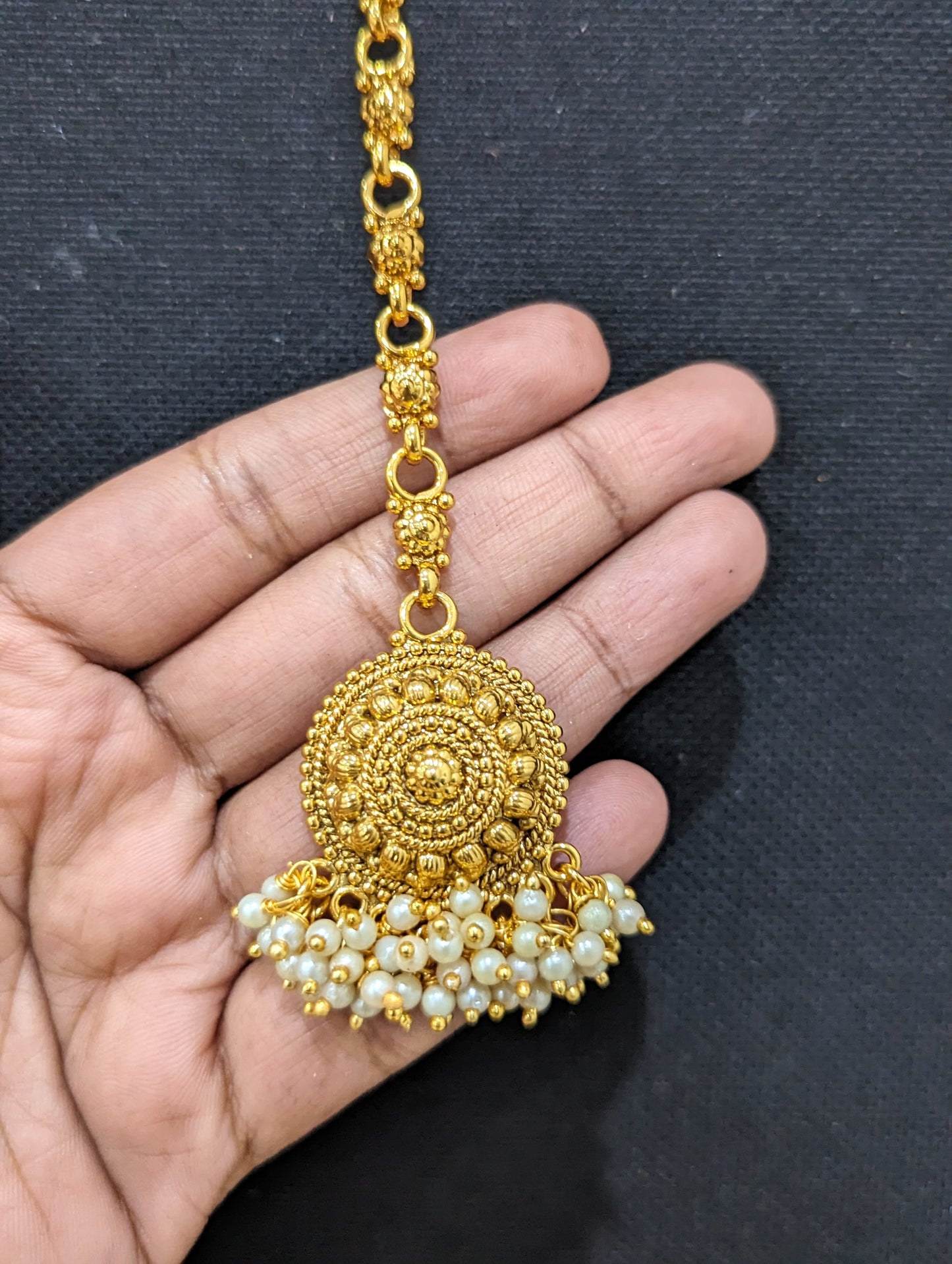 Round design Pearl cluster Traditional Maang Tikka