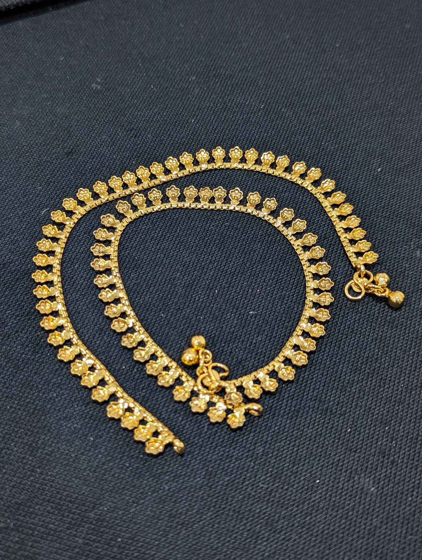 Fan spike Gold plated Anklets