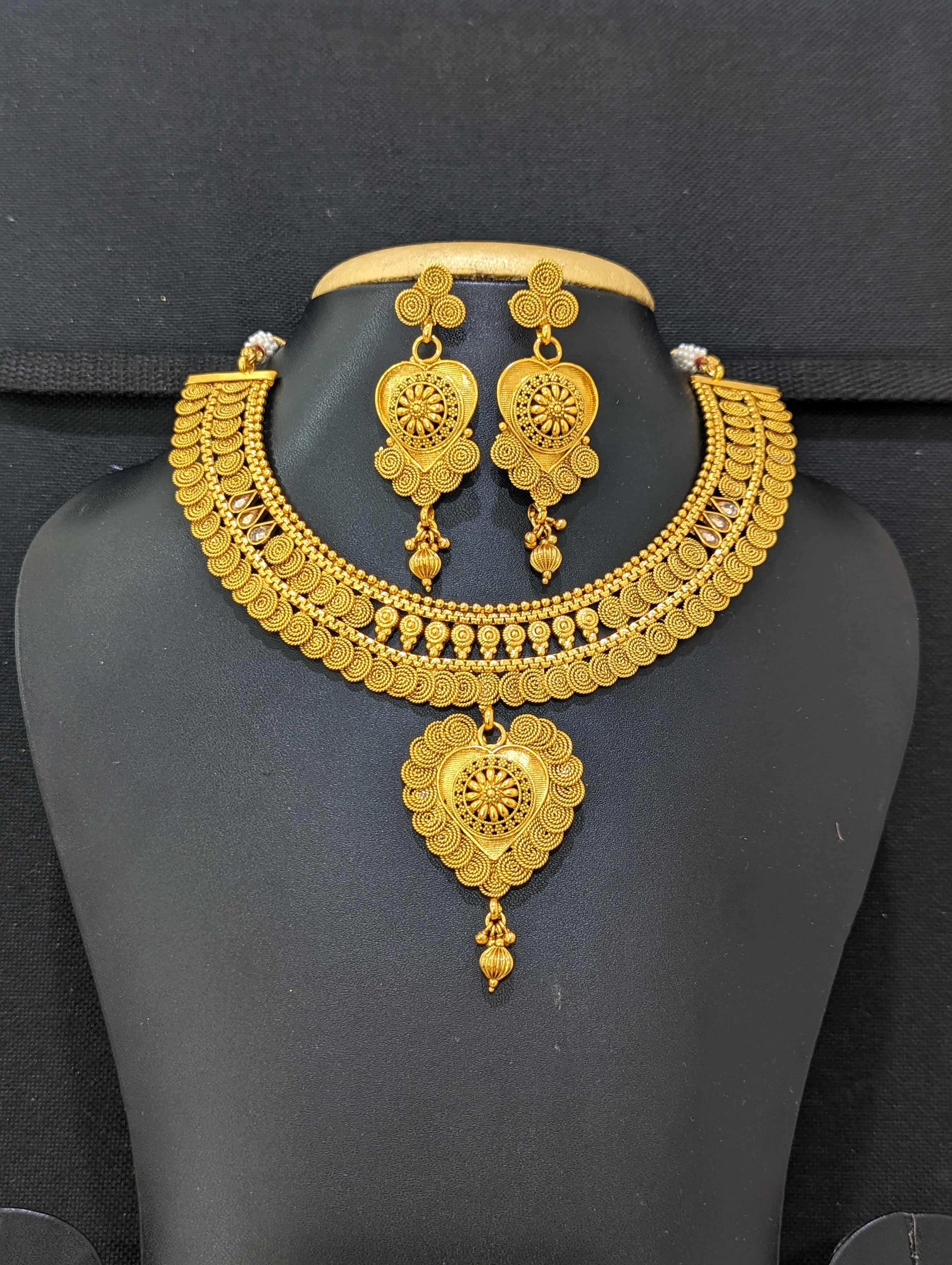 Zeneme Jewellery Set Gold Plated White Pearl Temple Style Necklace Set