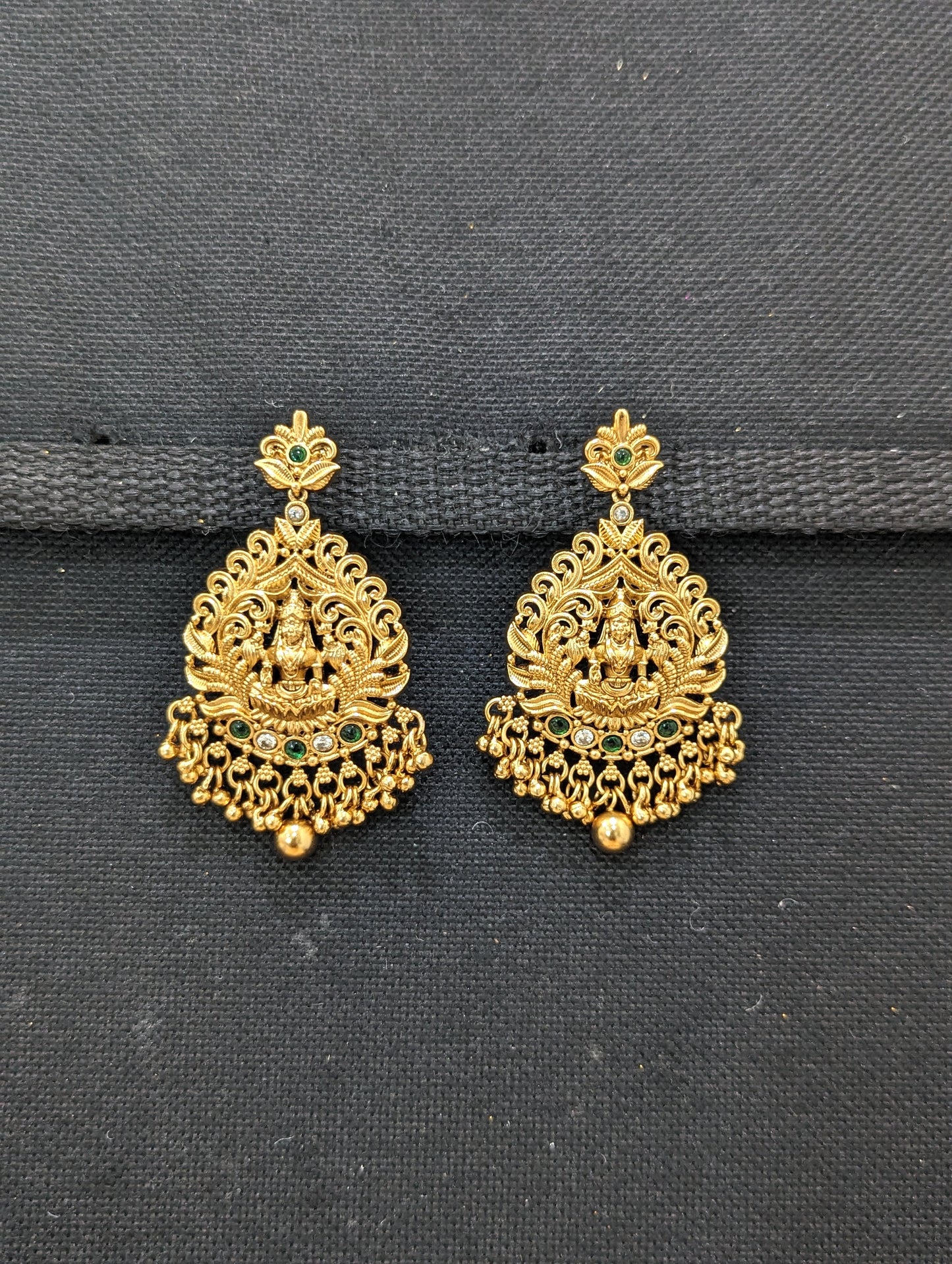 Antique Gold plated Kemp Chandbali Earrings