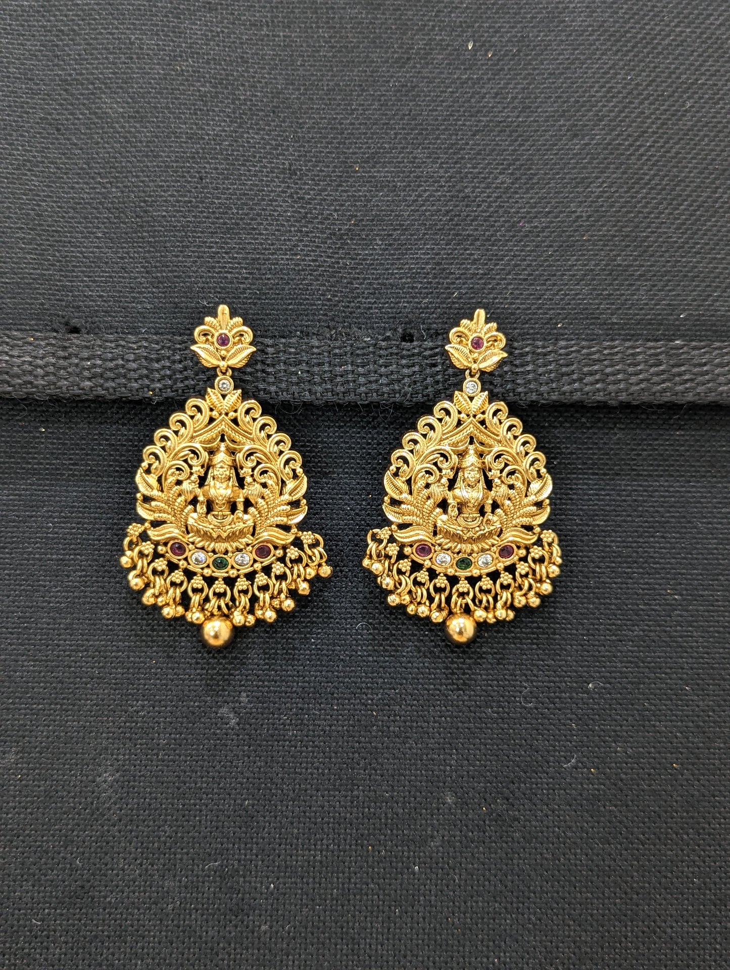 Antique Gold plated Kemp Chandbali Earrings