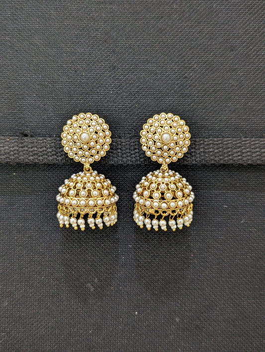 Pearl medium Jhumka Earrings