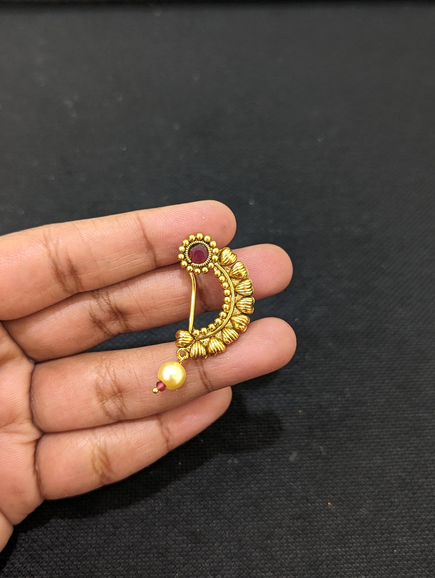 Heart design Indian Nose Pin