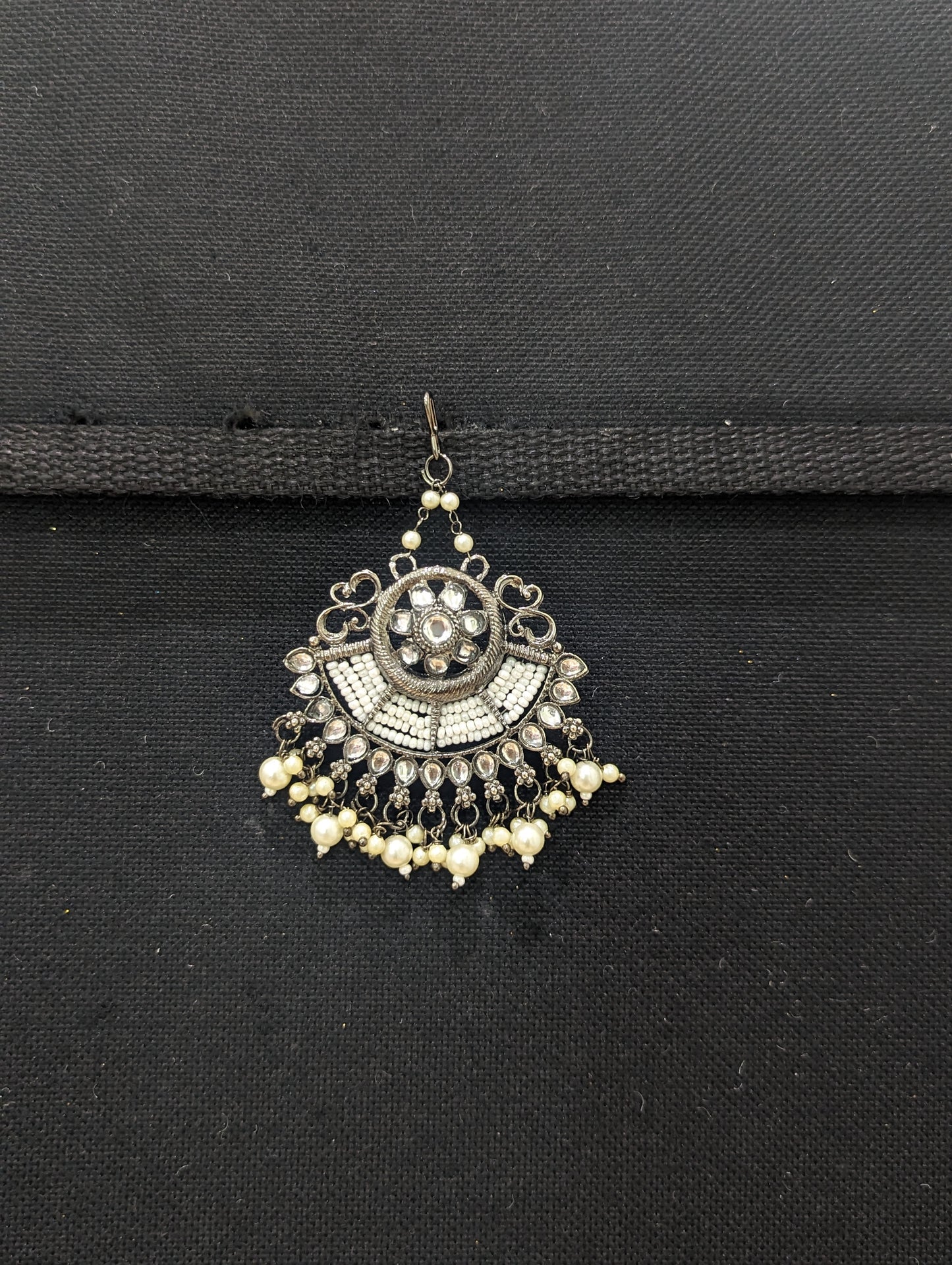 Grayish Black Kundan Maang Tikka