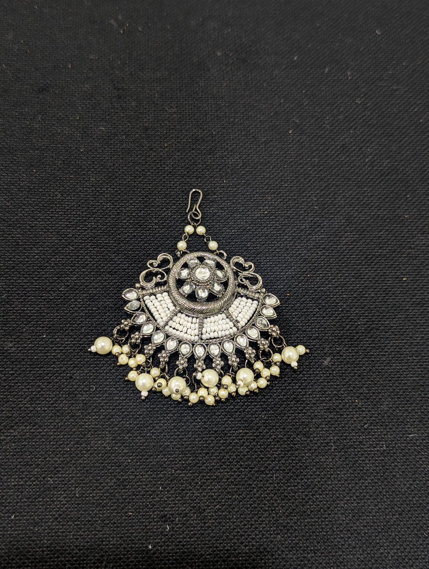 Grayish Black Kundan Maang Tikka