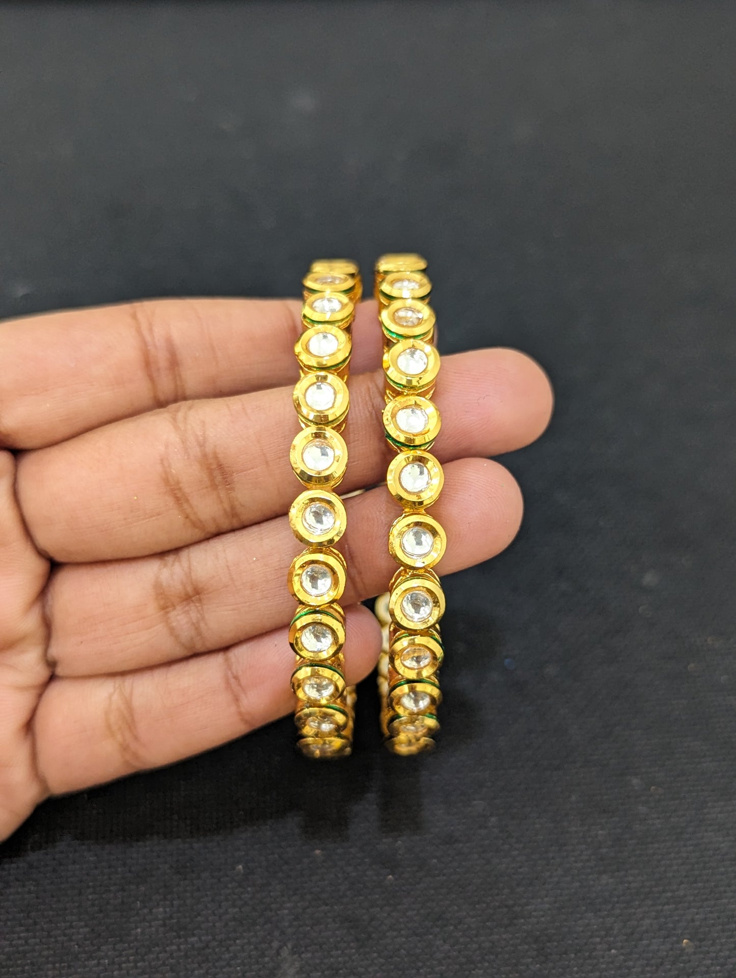 Round kundan stone embedded traditional Bangles