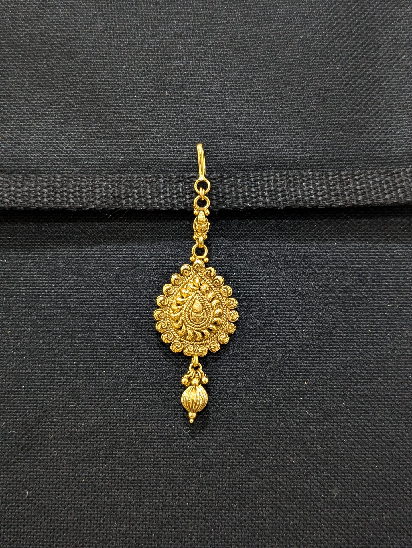 Light Gold plated Maang Tikka - Design 1