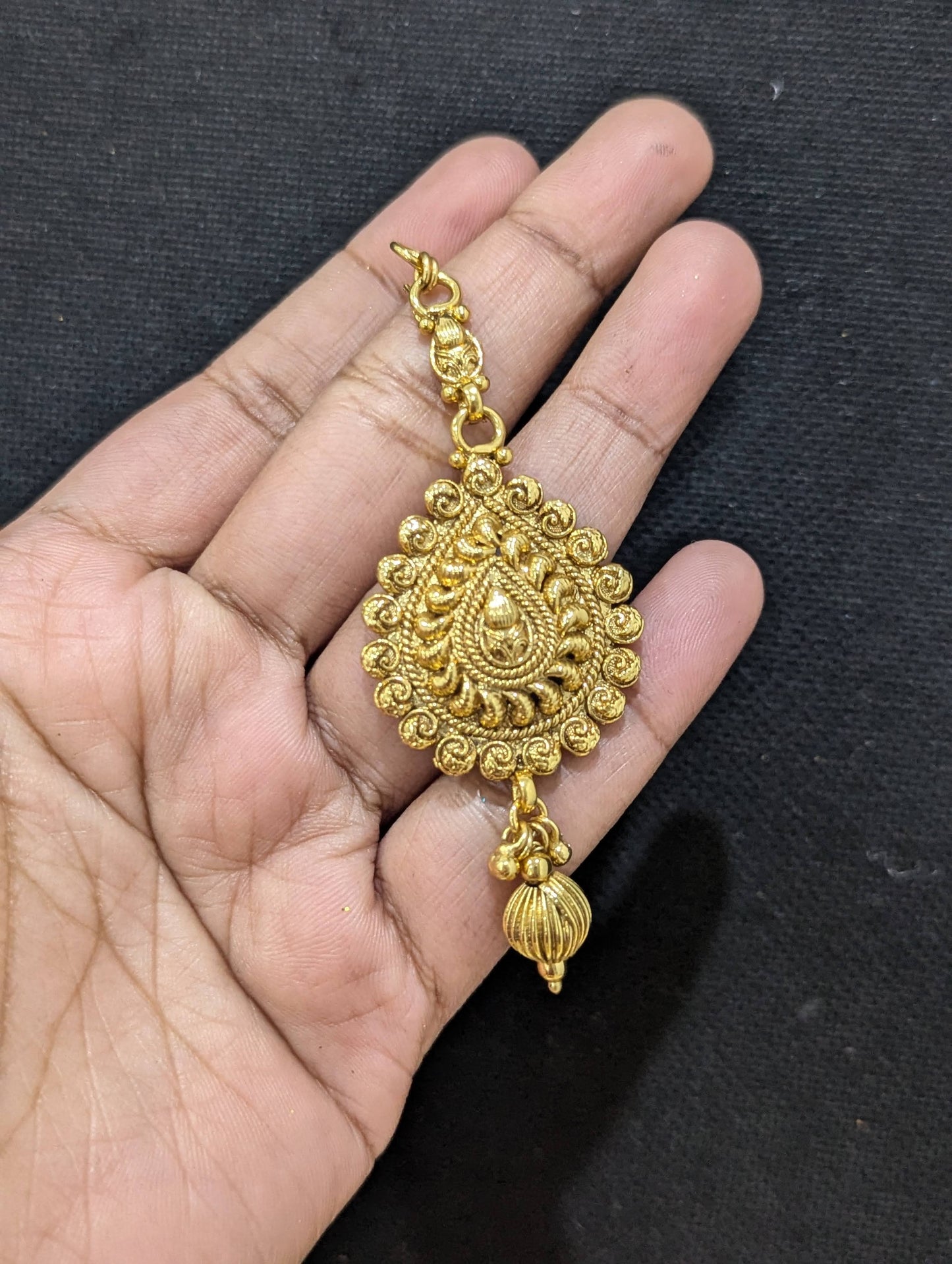 Light Gold plated Maang Tikka - Design 1