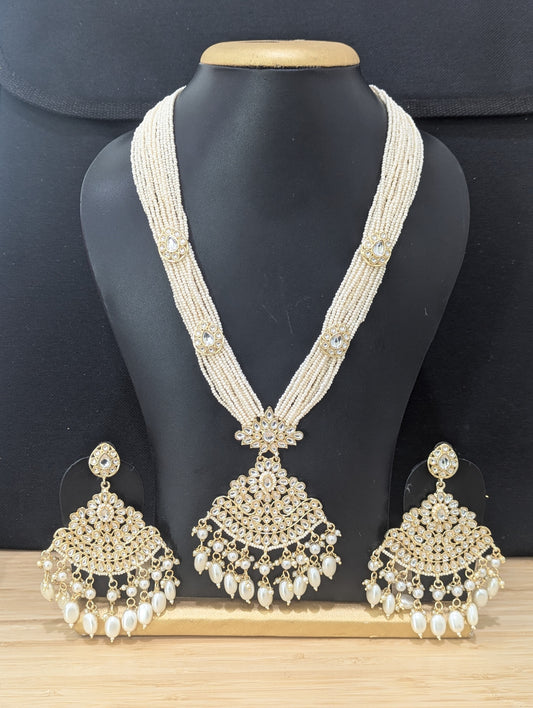 Glass Kundan Haar Necklace and XL Earrings set