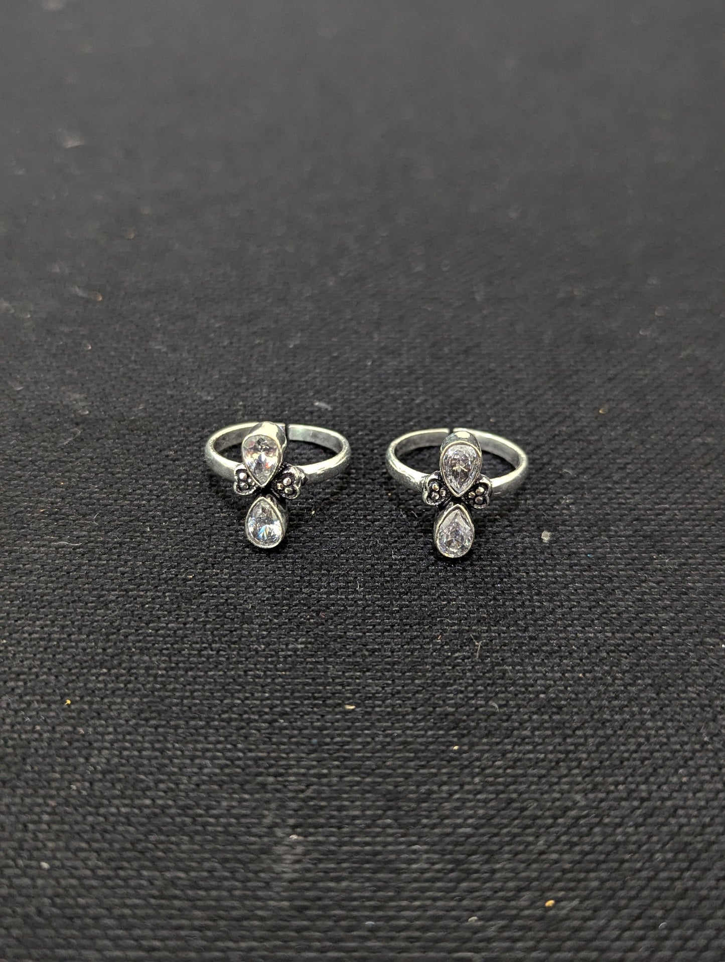 Oxidized silver adjustable Toe Rings - D3