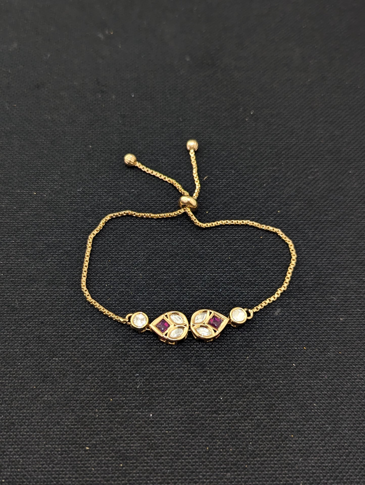 Teardrop design Kundan Adjustable bracelet