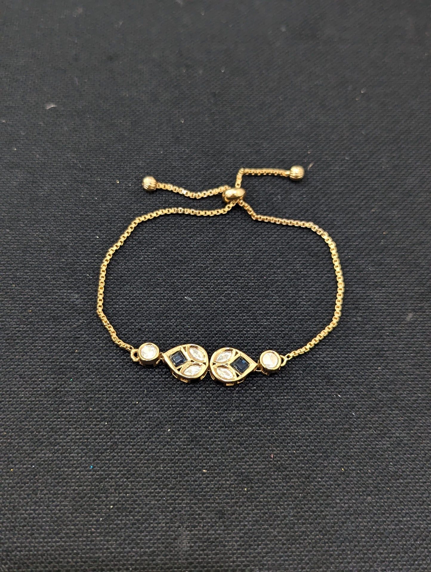 Teardrop design Kundan Adjustable bracelet