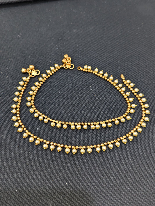 Gold plated pearl bead dangle Anklets - D2