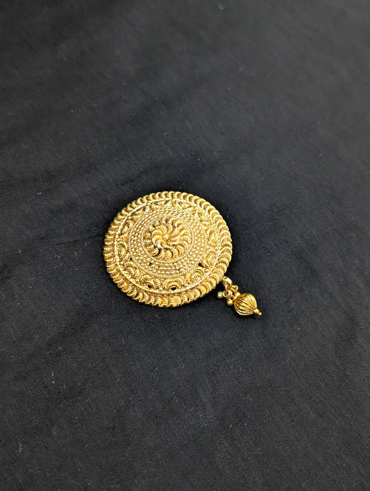 Gold plated Round design Saree Brooch