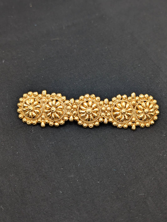 5 Round Flower design gold plated medium hair clip