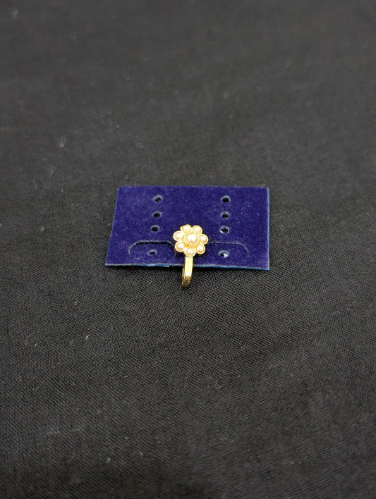 Pearl Flower design Small Indian Nose Pin