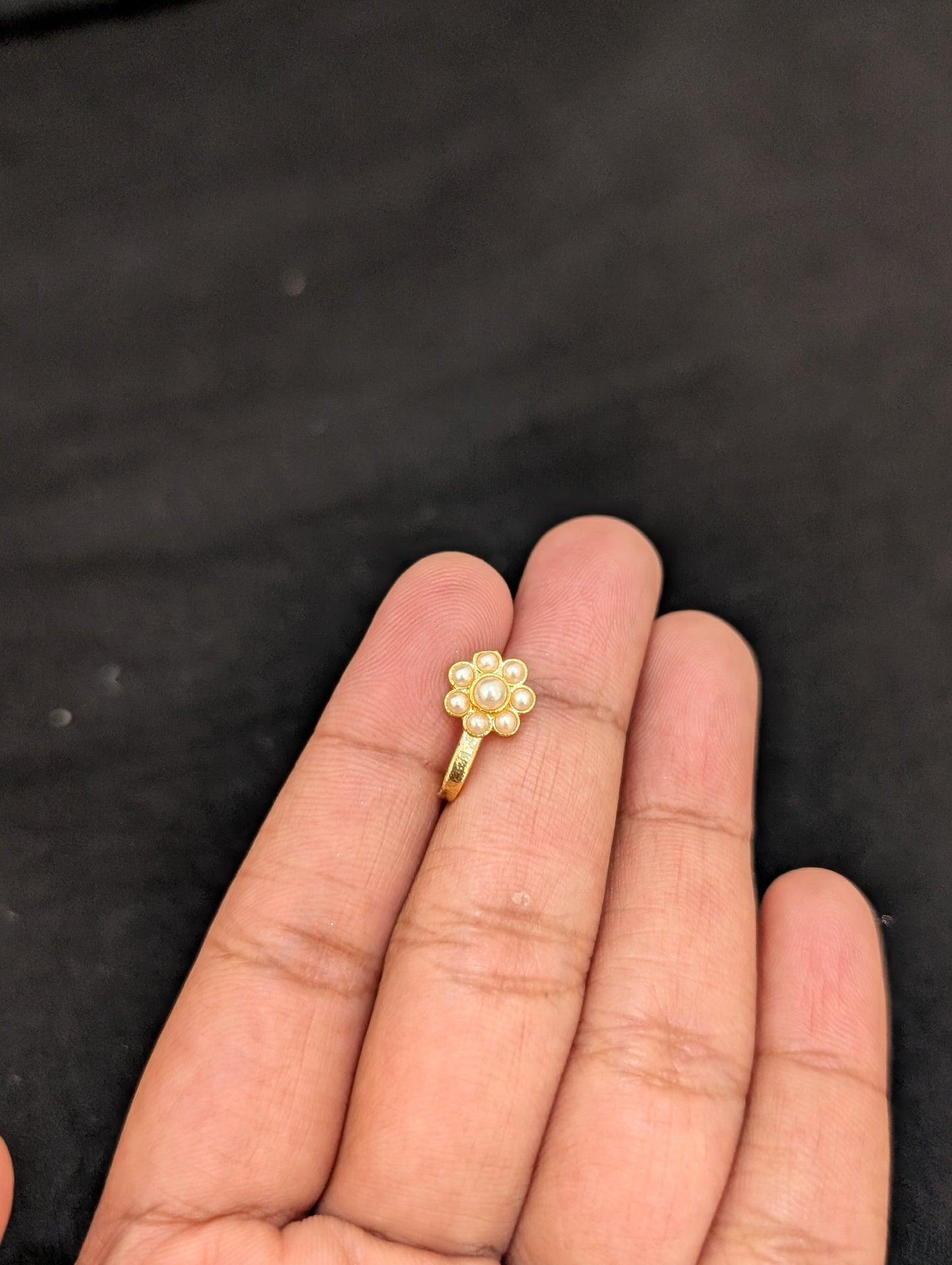 Pearl Flower design Small Indian Nose Pin