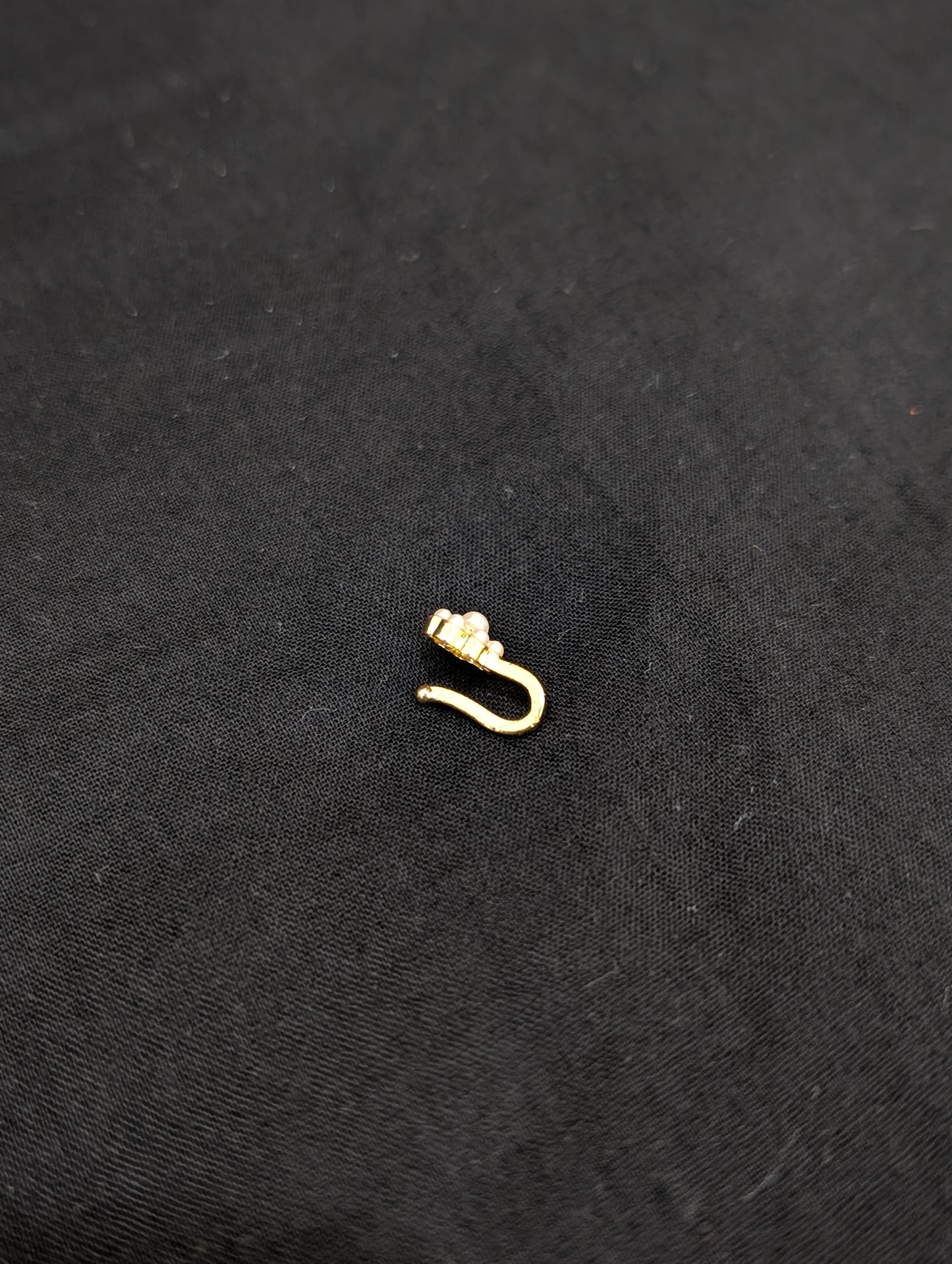 Pearl Flower design Small Indian Nose Pin